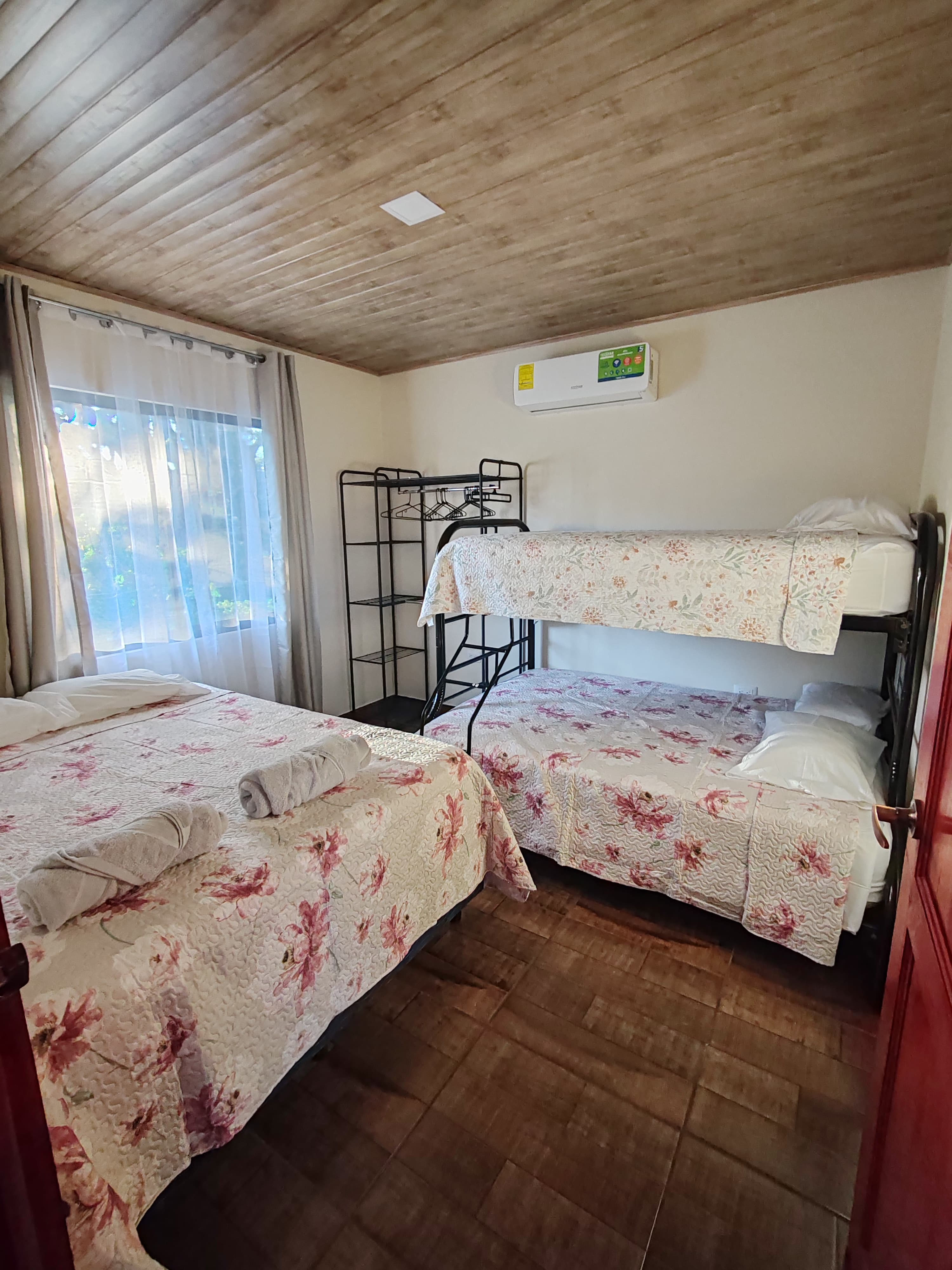 Habitación familiar con literas